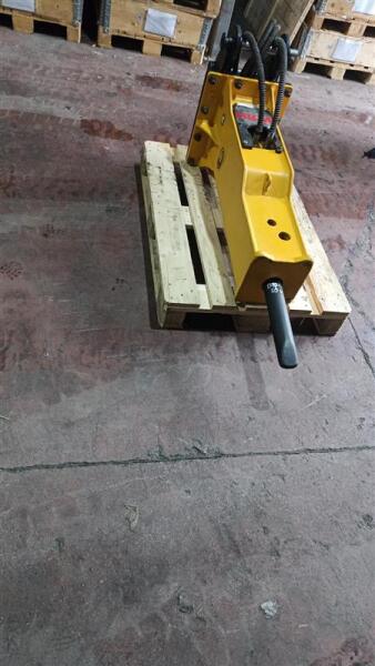 D&A 50V Mini Hydraulic Breaker (2015 Model - Tunnel Type)